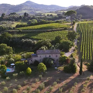 La Falconara Farm stay